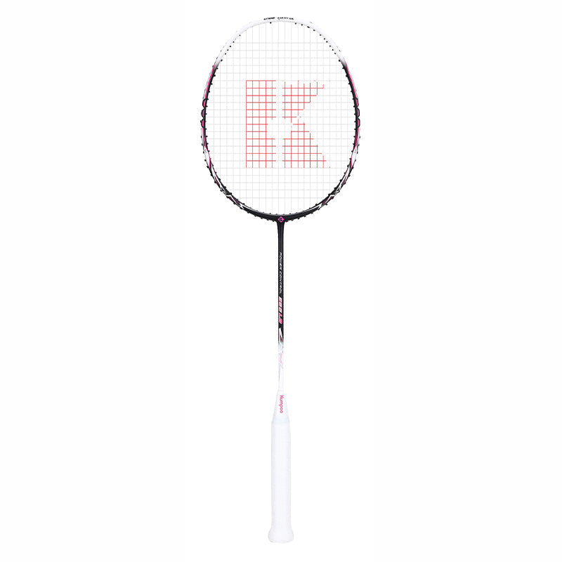 Kumpoo PC E55LS Badminton Racket – High Modulus Carbon Graphite for All-Round Play
Lightweight 4U Racket with Balanced Design, Maximum Tension of 30LBS