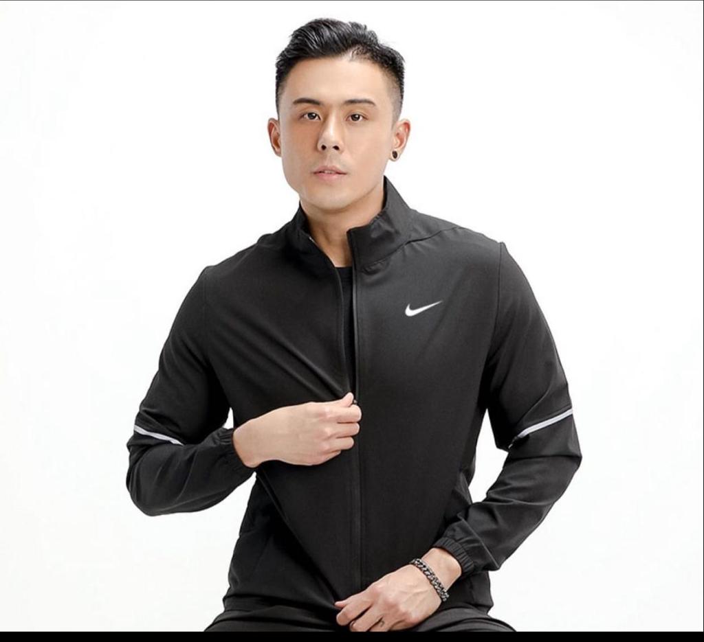 Nike Aero-Sheild Breathable Jacket – Replica, Black | Full-Zip Hoodie for Running, Training, Yoga with Pocket Storage